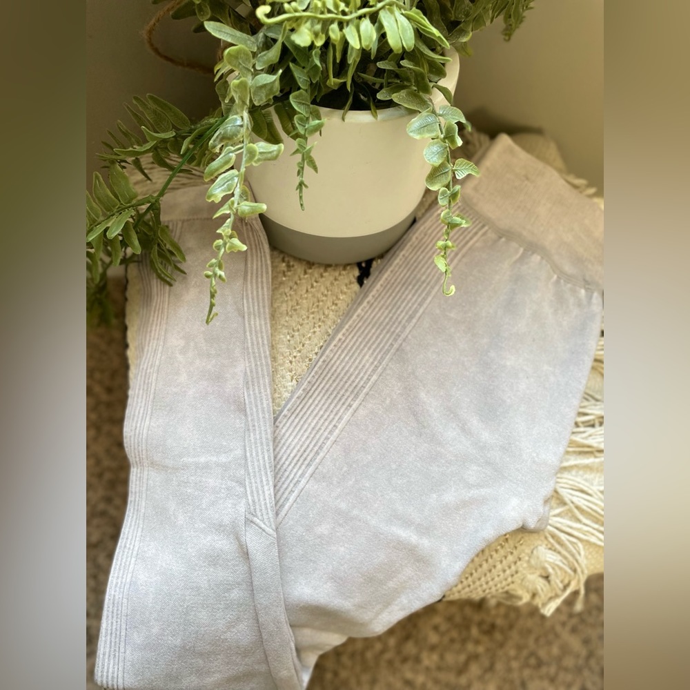 Aeropostale XS Light Grey Leggings